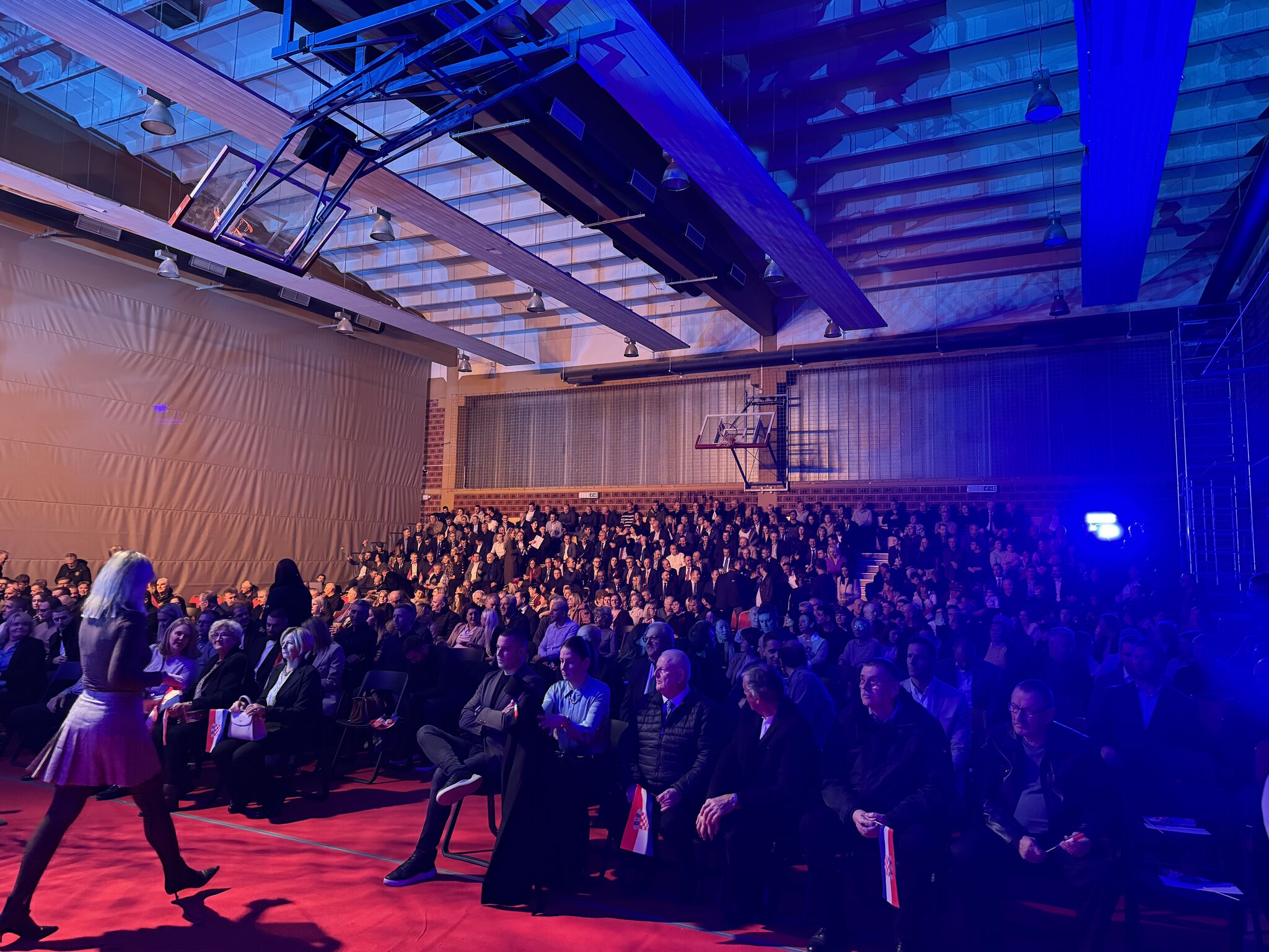 Audience of more than 1,000 citizens in the Biograd na Moru sports hall