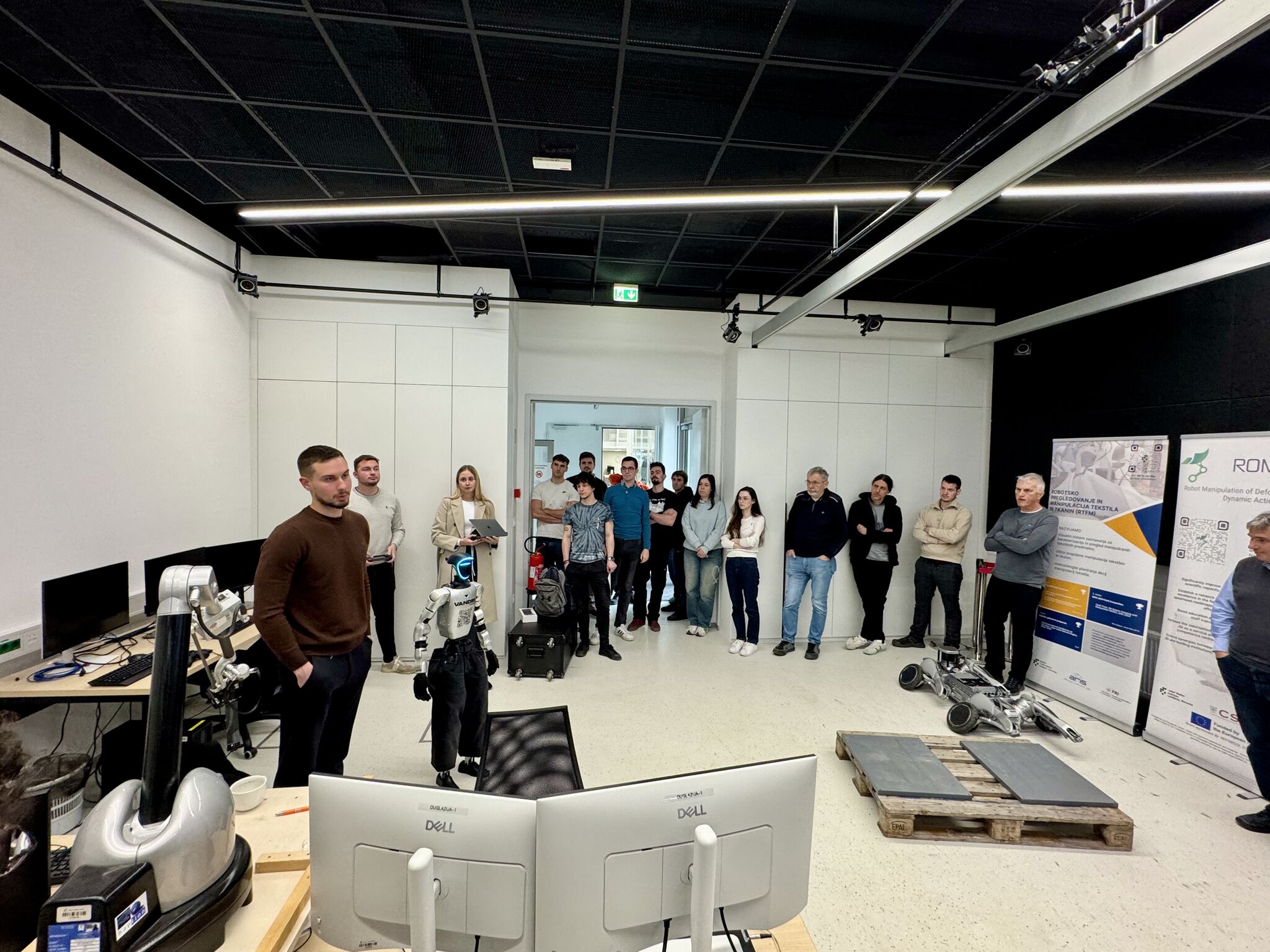 Tour of the Humanoid and Cognitive Robotics Laboratory at the Jožef Stefan Institute